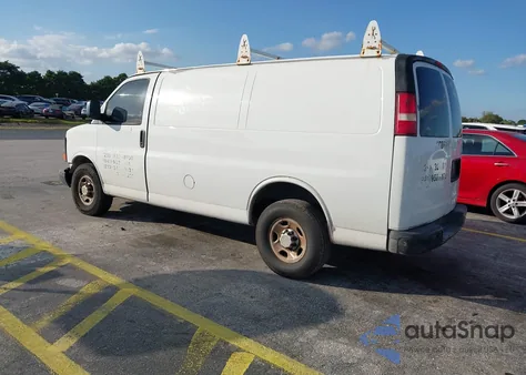 2012 Chevrolet Express 2500 Work Van z USA, uszkodzony, nr VIN 1GCWGFBA4C1176630